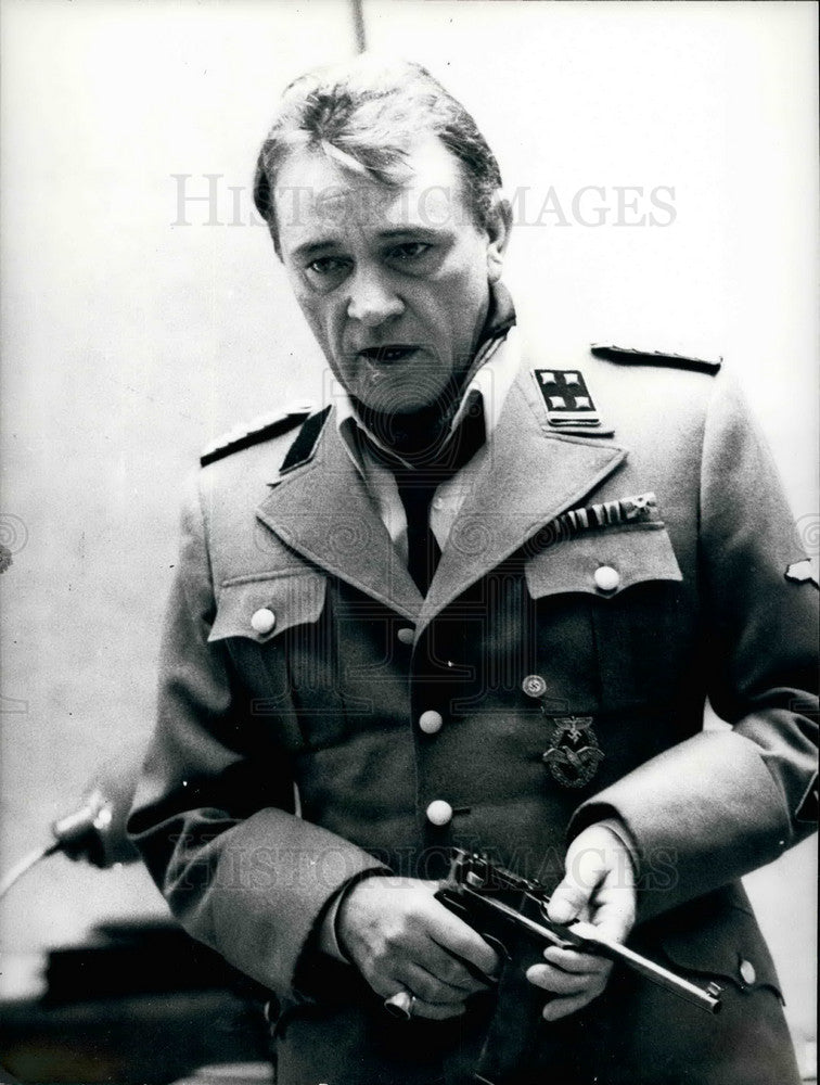 1972 Press Photo Richard Burton In A Scene From "Death In Rome" - KSB22131 - Historic Images