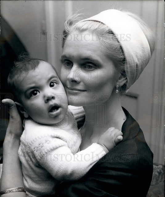 1964 Wife Makes One Last Bid For Husband's Freedom - Historic Images