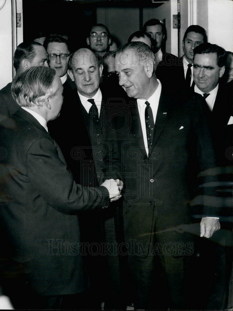 1964 UK Prime Minister Harold Wilson, US President Lyndon Johnson - Historic Images