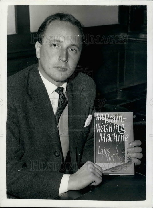 1959 Press Photo Lajos Ruff Author Brain-Washing Machine Hungary - KSB23549 - Historic Images