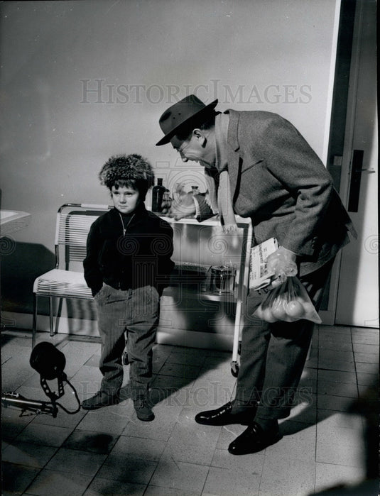 1958 Press Photo Jackie Coogan & Fenandel in "The Red Chief's Ransom" - Historic Images