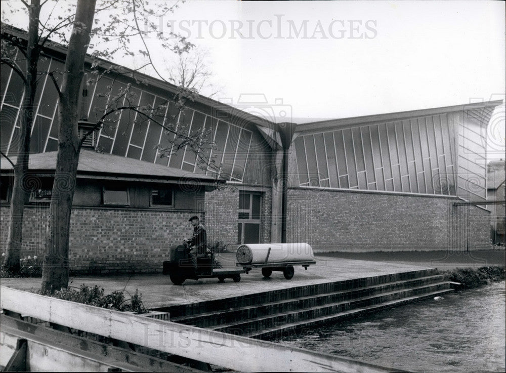 Press Photo New Station Wilton Carpet Factory River Wylye - KSB25053-Historic Images