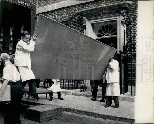 Press Photo The MacMillans are moving into Prime Minister's official residence - Historic Images