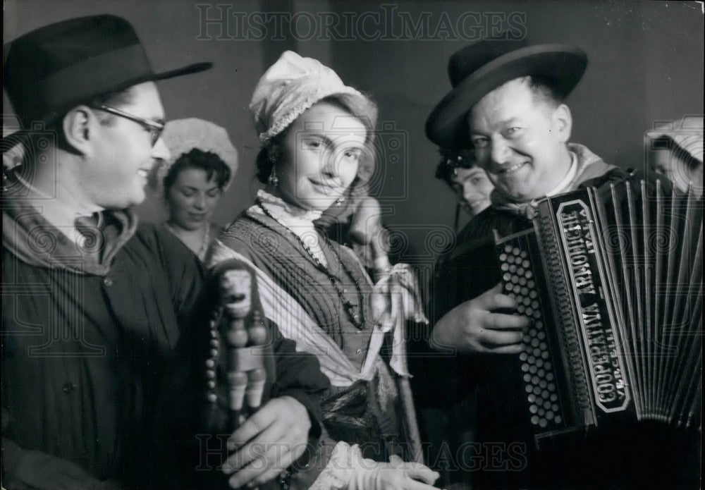 1956 Provincial festival in Paris - Historic Images