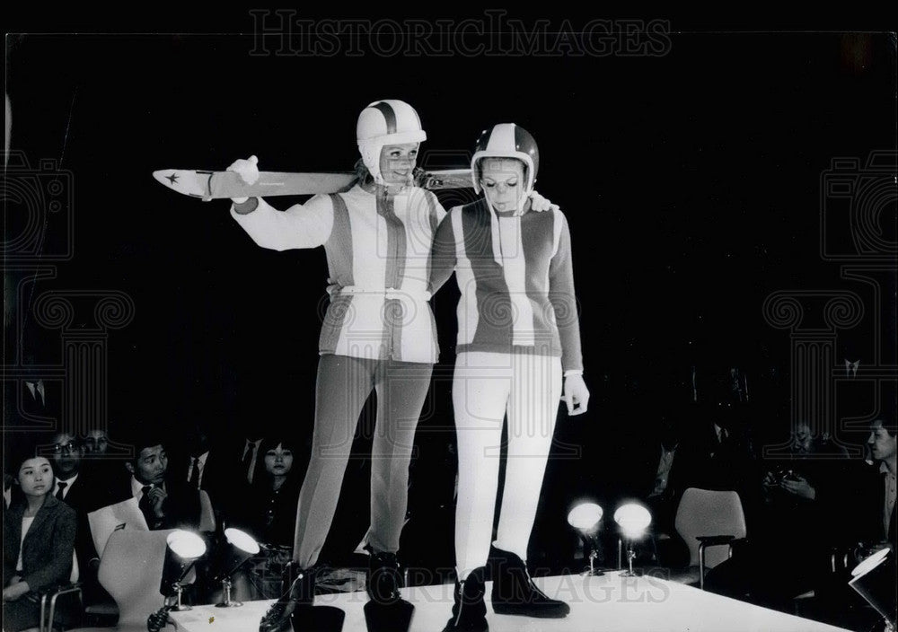 1968 Ski outfits for Winter 1968 - Historic Images