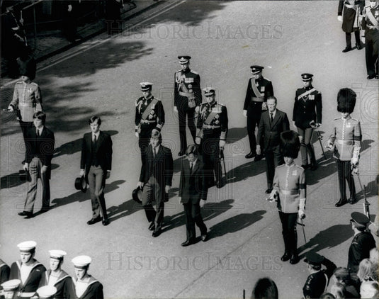 Press Photo Prince Charles & Prince Philip At Earl Mountbatten Funeral - Historic Images