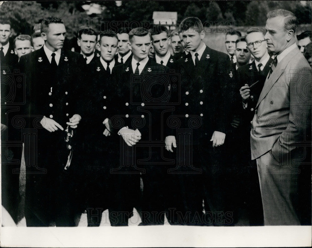 1955 Press Photo American Midshipmen Visit Home of First Sea Lord - KSB26065-Historic Images