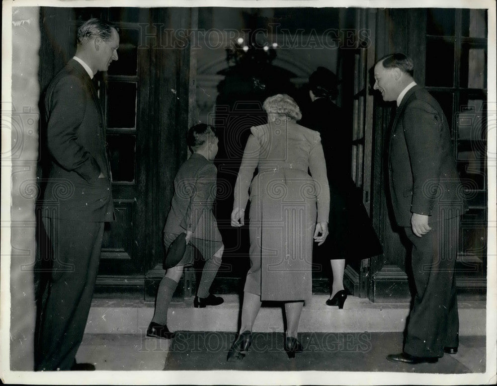 1957 Prince Charles starts school at Cheam - Historic Images