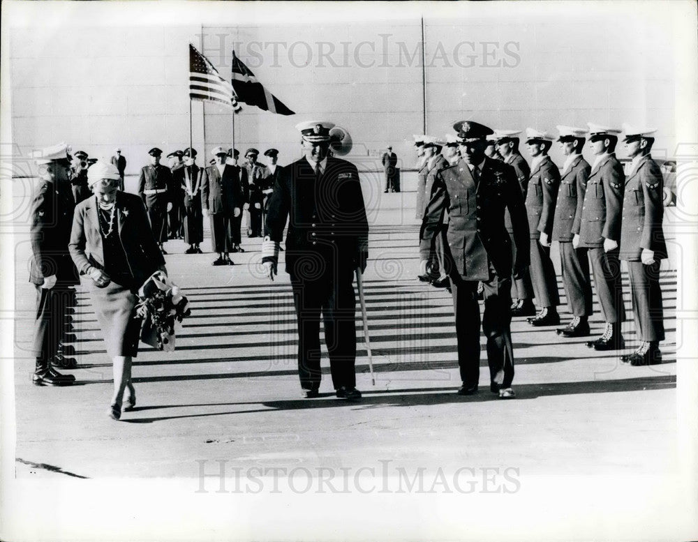 1960 Press Photo King and Queen of Denmark visit Greenland - KSB26201-Historic Images