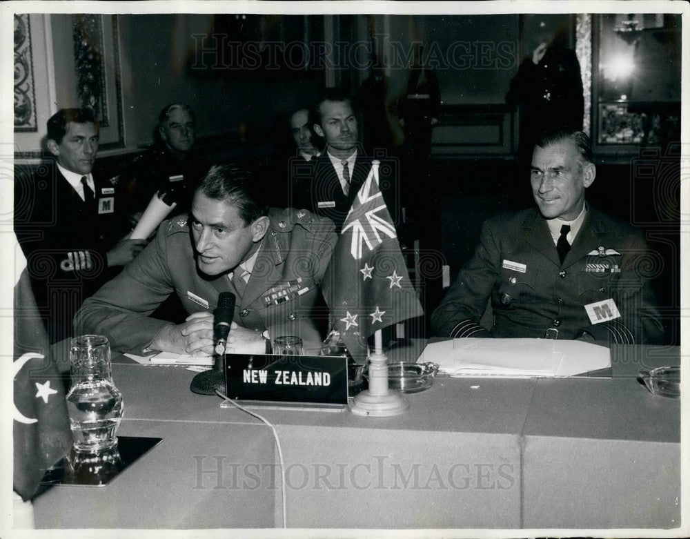 1965 New Zealand attends SEATO Military Conference in London - Historic Images