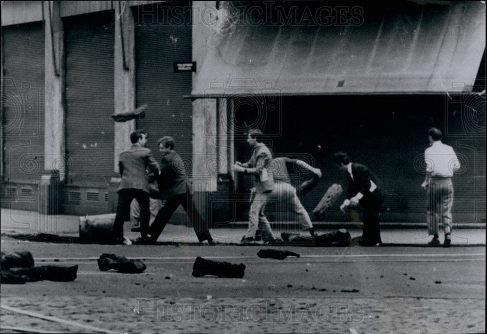 Press Photo Confederacion General del Trabejo, Riots, Argentina - KSB26847 - Historic Images