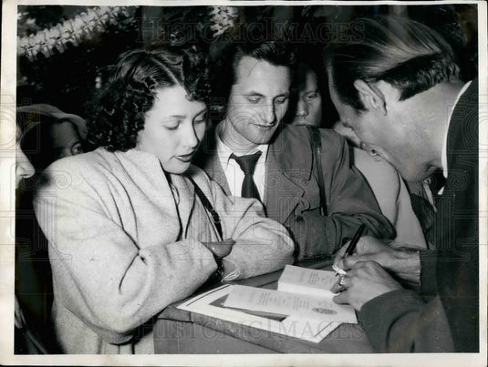 Press Photo Ascension Day Marriages, Silesian Wedding Market, Wedel, Holstein - Historic Images