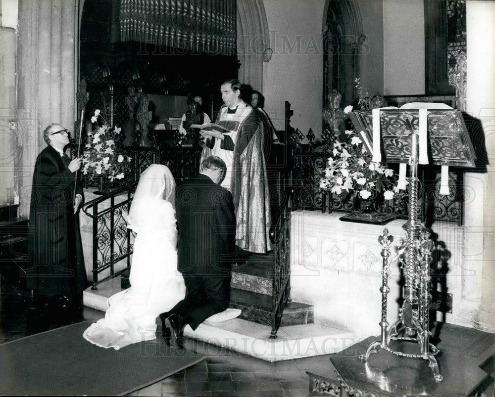 Press Photo Rev John Pelling is a vicar at Christ Church,Kensington - KSB27121-Historic Images