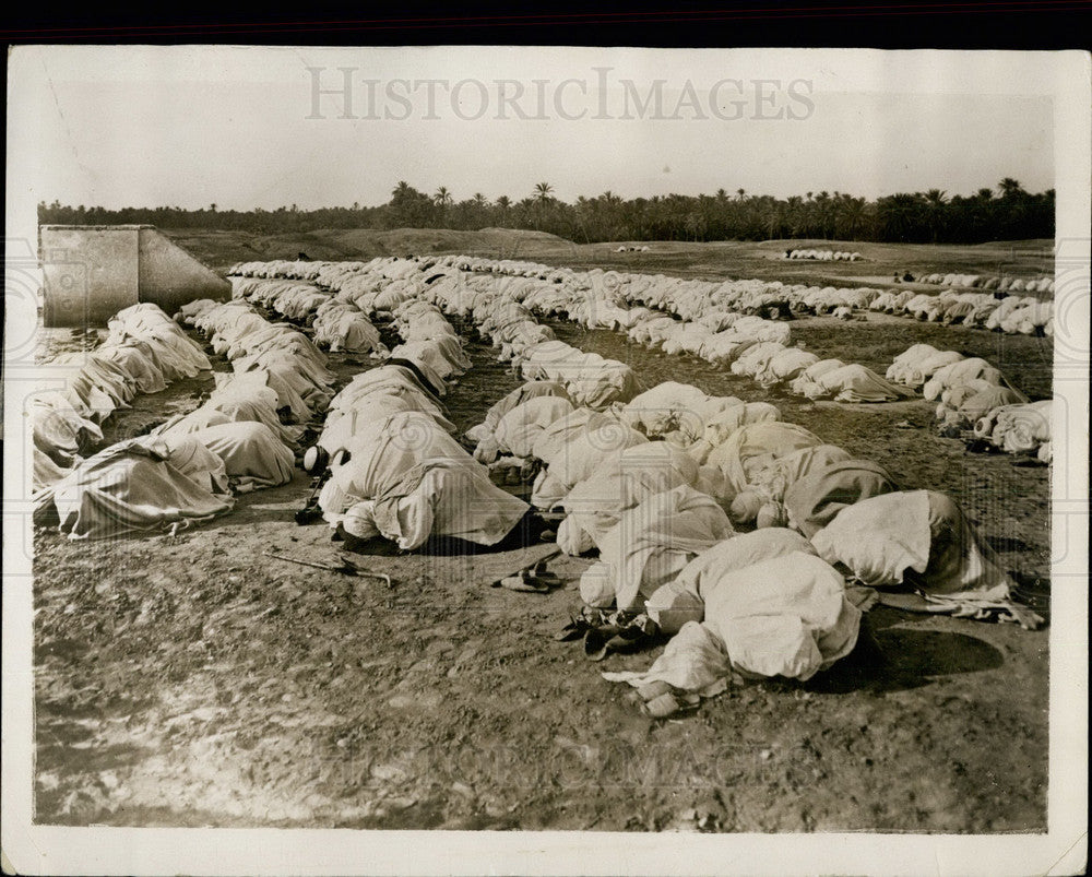 Press Photo Ramaddan Celebrated In Algeria - KSB27177-Historic Images