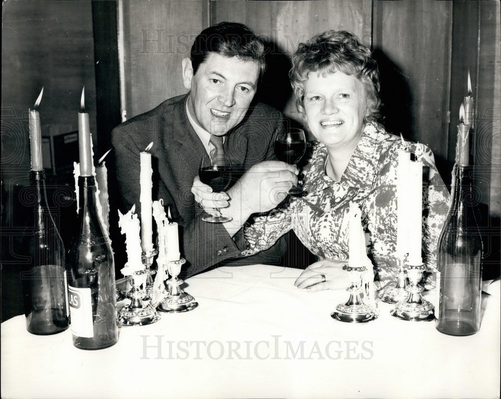 1970 Press Photo Wine Taster of the Year Competition At Savoy Hotel - KSB27289-Historic Images