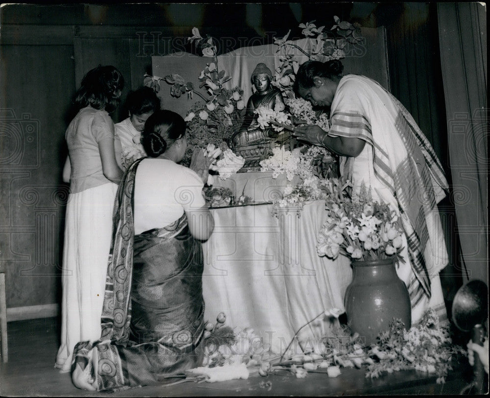 1949 Press Photo Buddha, Full Moon of May, Conway Hall - KSB27437-Historic Images