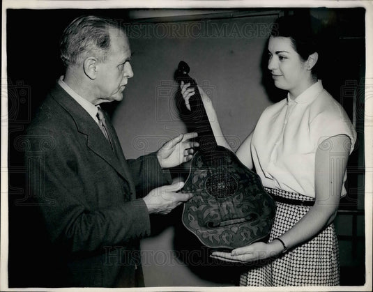 1953 Press Photo Royal Exhibition of Musical Instruments in England - Historic Images