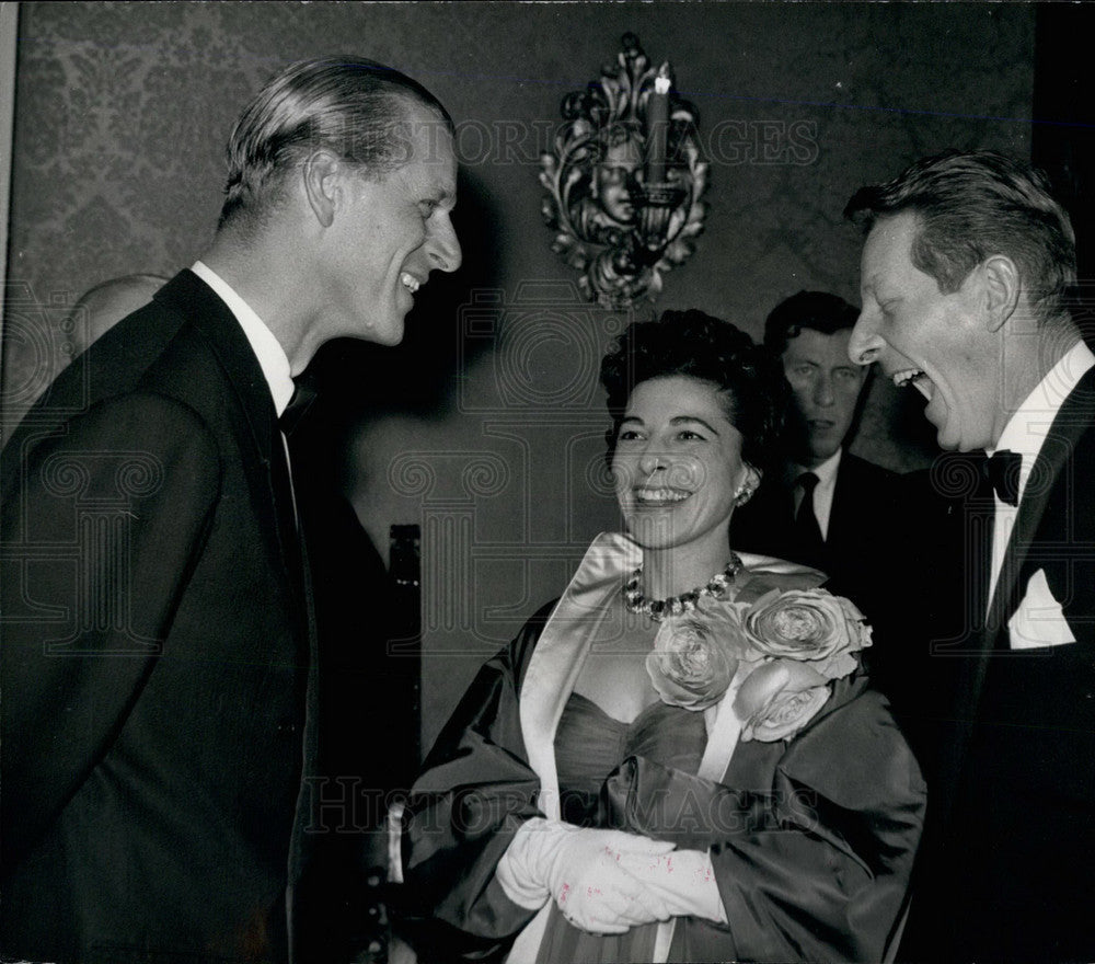 1959 The Duke Of Edinburgh & Danny Kay and wife Sylvia Fine - Historic Images