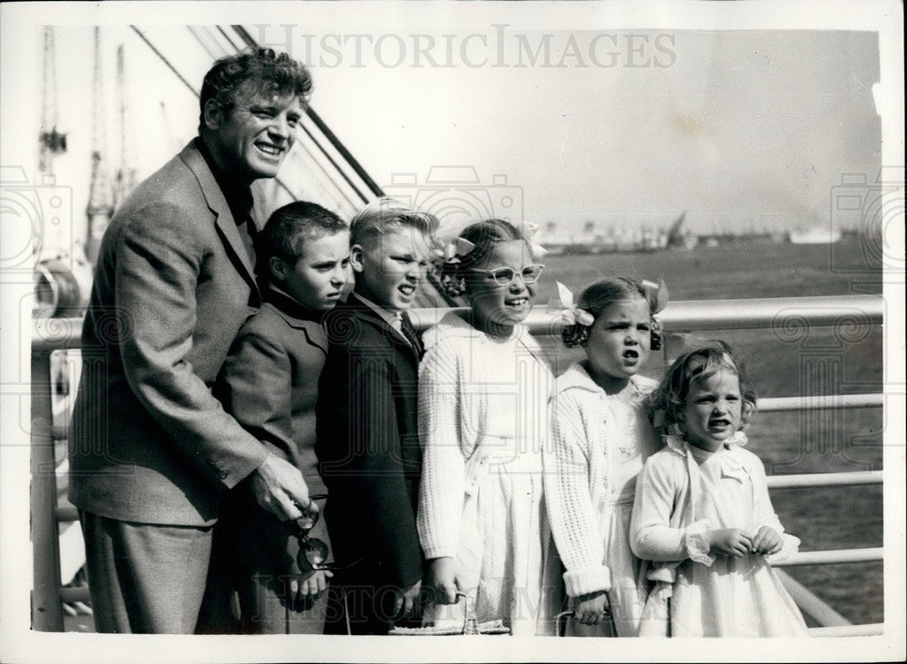 1958 Press Photo Actor Burt Lancaster and his five children - KSB28945-Historic Images