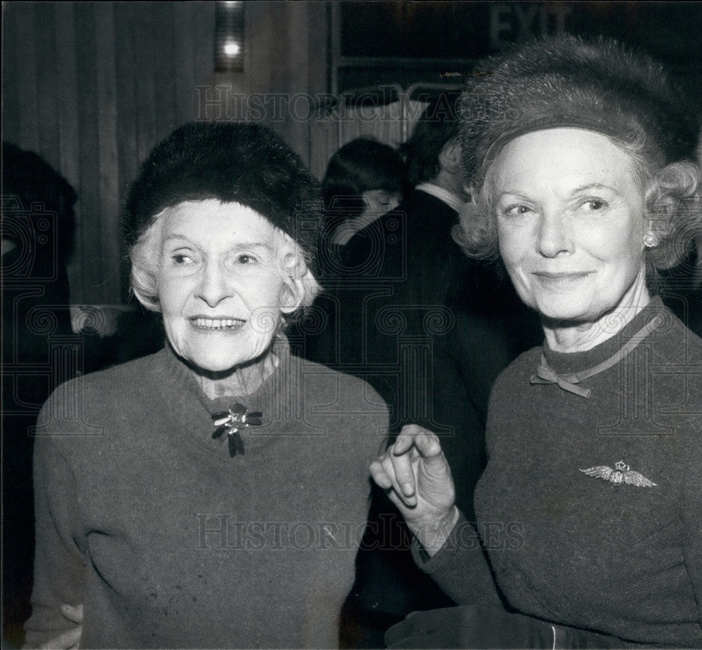 1980, Dame Anna Neagle and Cathleen Nesbitt - KSB29021 - Historic Images