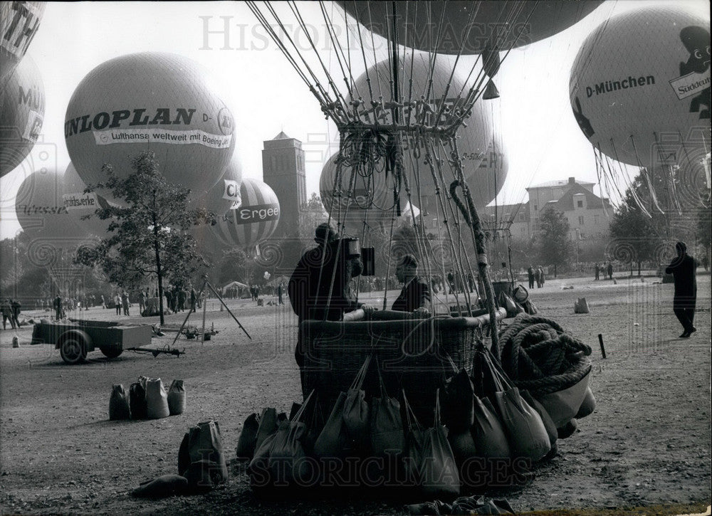 1965 International Balloon Contest - Historic Images