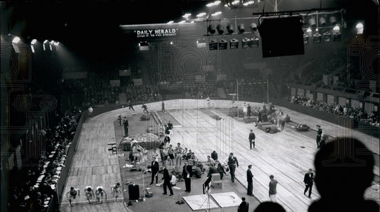 1962 Press Photo Britain's first world class indoor athletics event - KSB29267-Historic Images