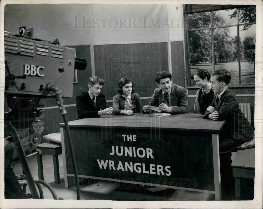 Press Photo The &quot;Junior Wrangler&quot; of the B.B.C. New Children&#39;s Hour - Historic Images