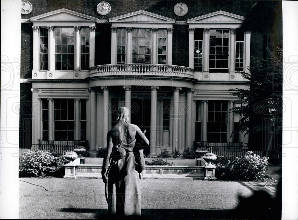 Press Photo Courtyard of Courtauld Institute - KSB29631 - Historic Images