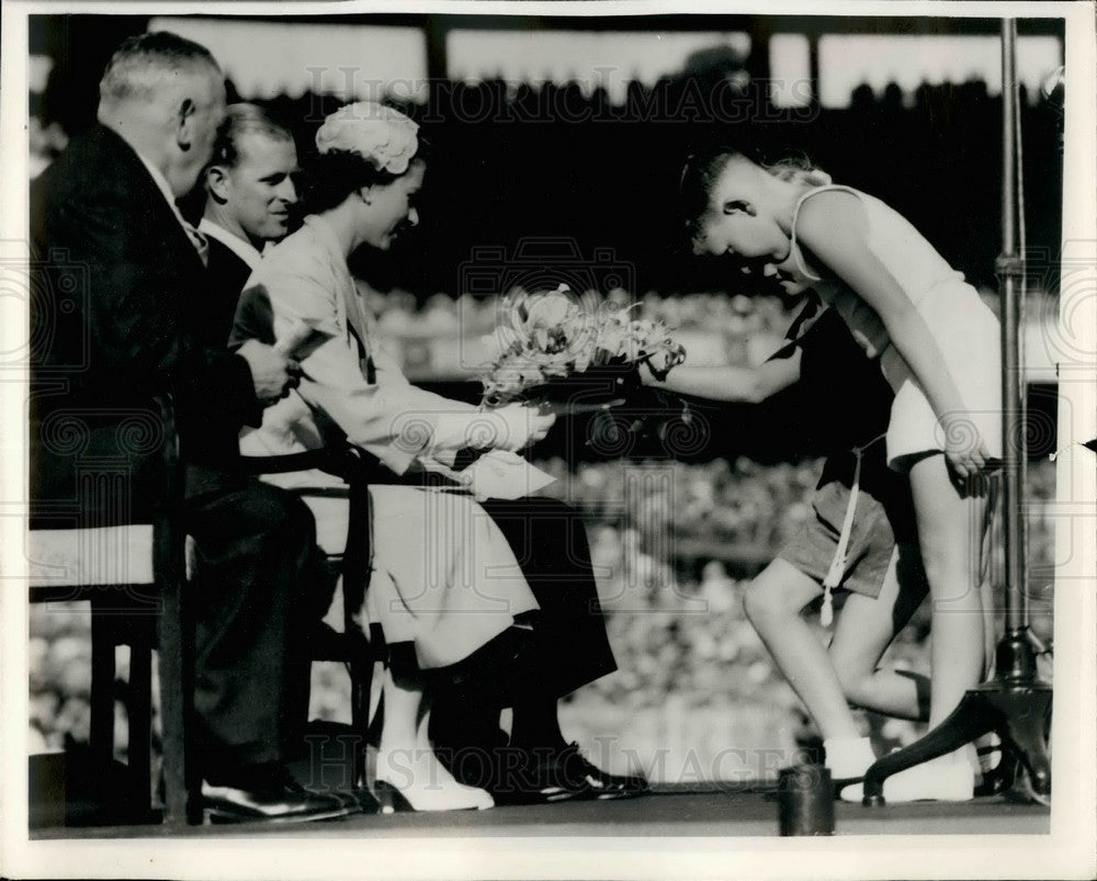 1943, The Queen & Duke of Edinburgh in Australia - KSB29697 - Historic Images