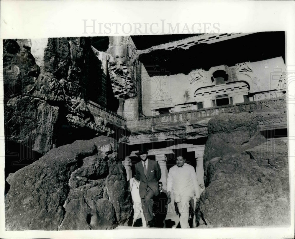 1959, Duke of Edinburgh in Indai at Ellora Caves - KSB29705 - Historic Images