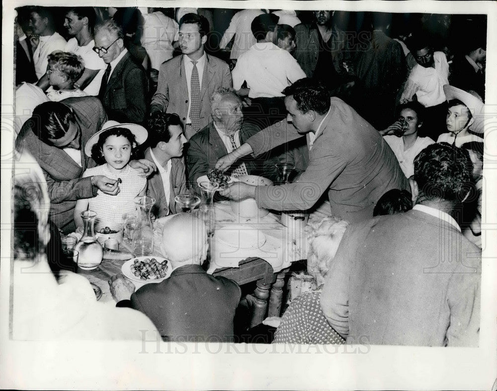 1955 Press Photo The annual Saint Giovanni Fiesta ,&quot;Snail feast&quot; - KSB29809 - Historic Images