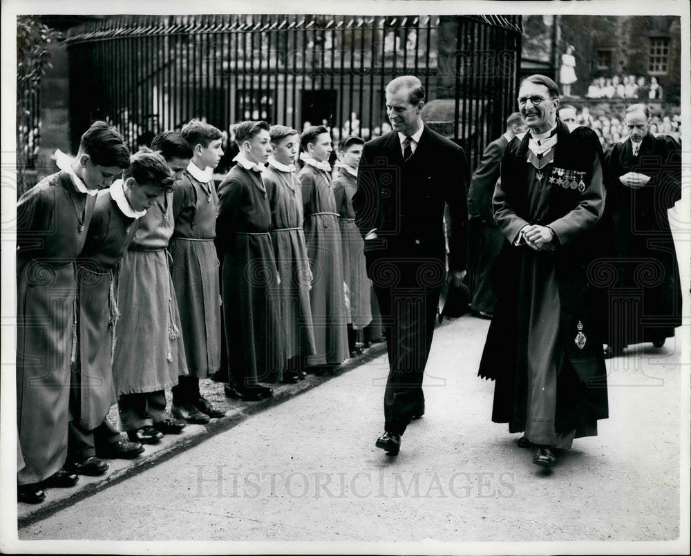 1953 Press Photo The Duke of Edinburgh and the Rev. Selby Wright - KSB29913 - Historic Images