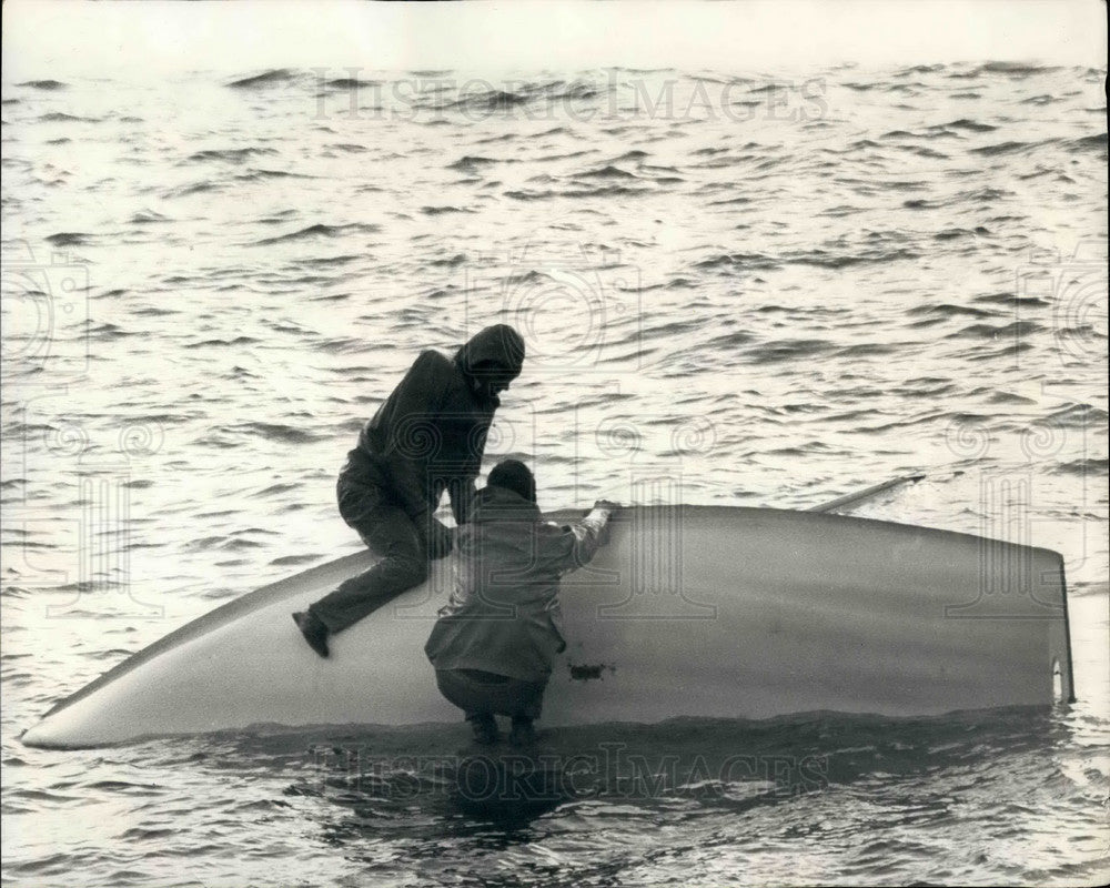 1968 Hardy Helmsmen Compete Icicle Trophy In Arctic Conditions - Historic Images