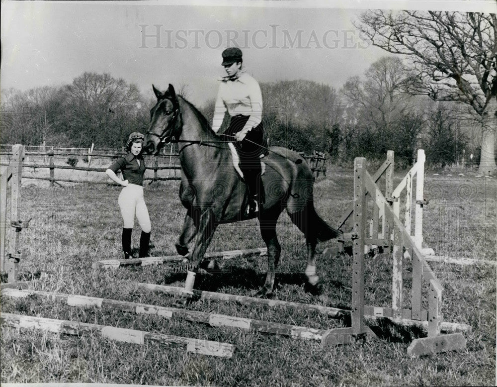1972 Princess Anne Schools Horses For New Tough Season - Historic Images