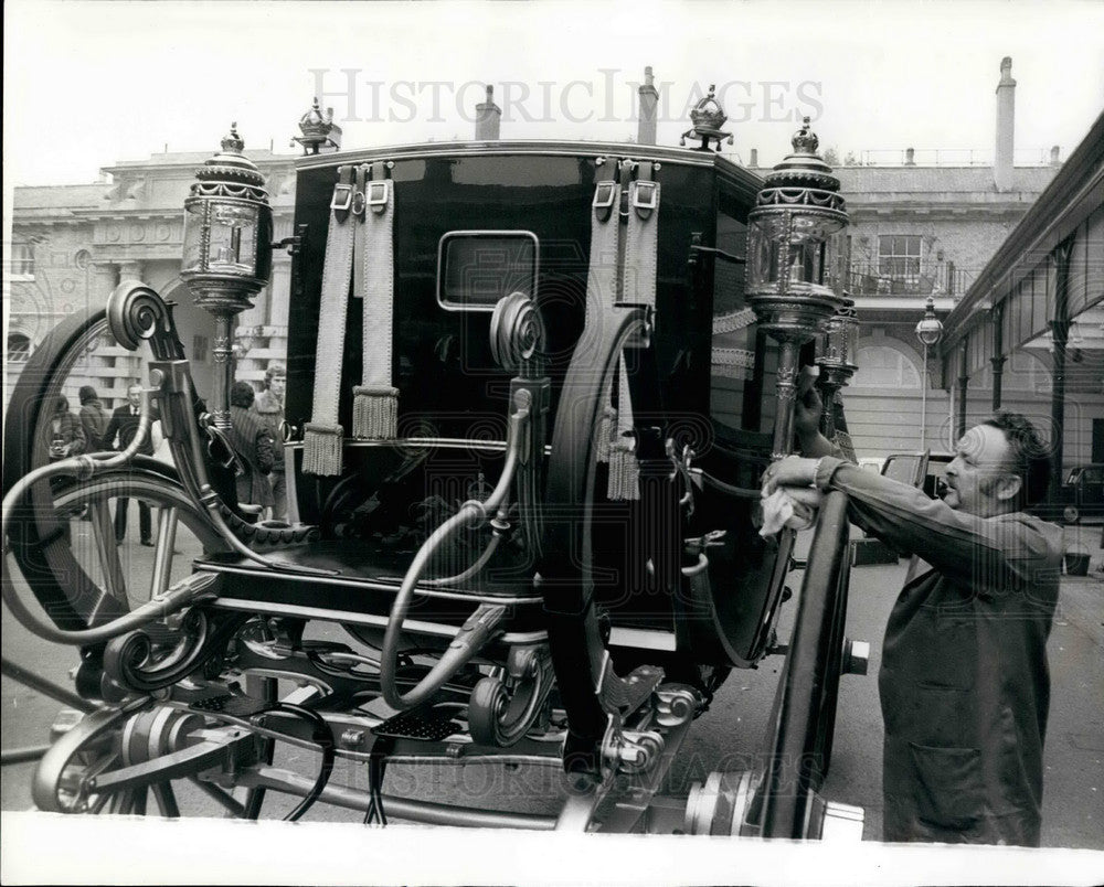 1973 Preparing Famous Glass Coach For Princess Anne&#39;s Wedding - Historic Images