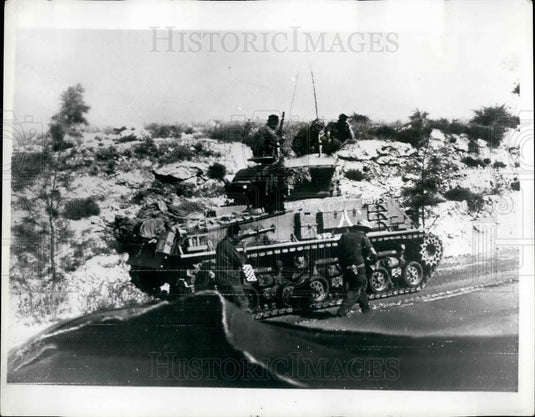 1967, Tanks in Jordan - KSB30723 - Historic Images