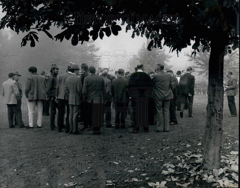 1966 The British Conker Championship - Historic Images