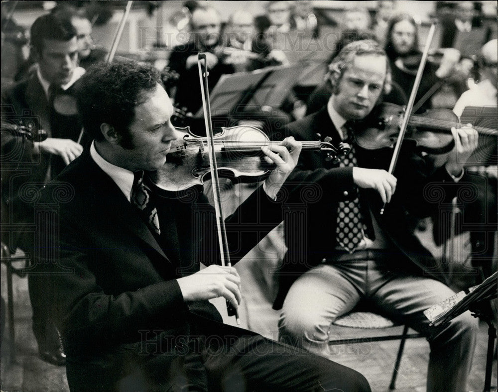 1972, Erich Gruenberg ,violinist - KSB32109 - Historic Images