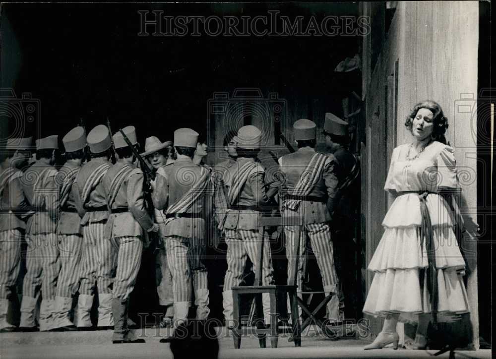 1981 Press Photo A Scene from George Bizet&#39;s Opera &quot;Carmen&quot; - KSB32241 - Historic Images