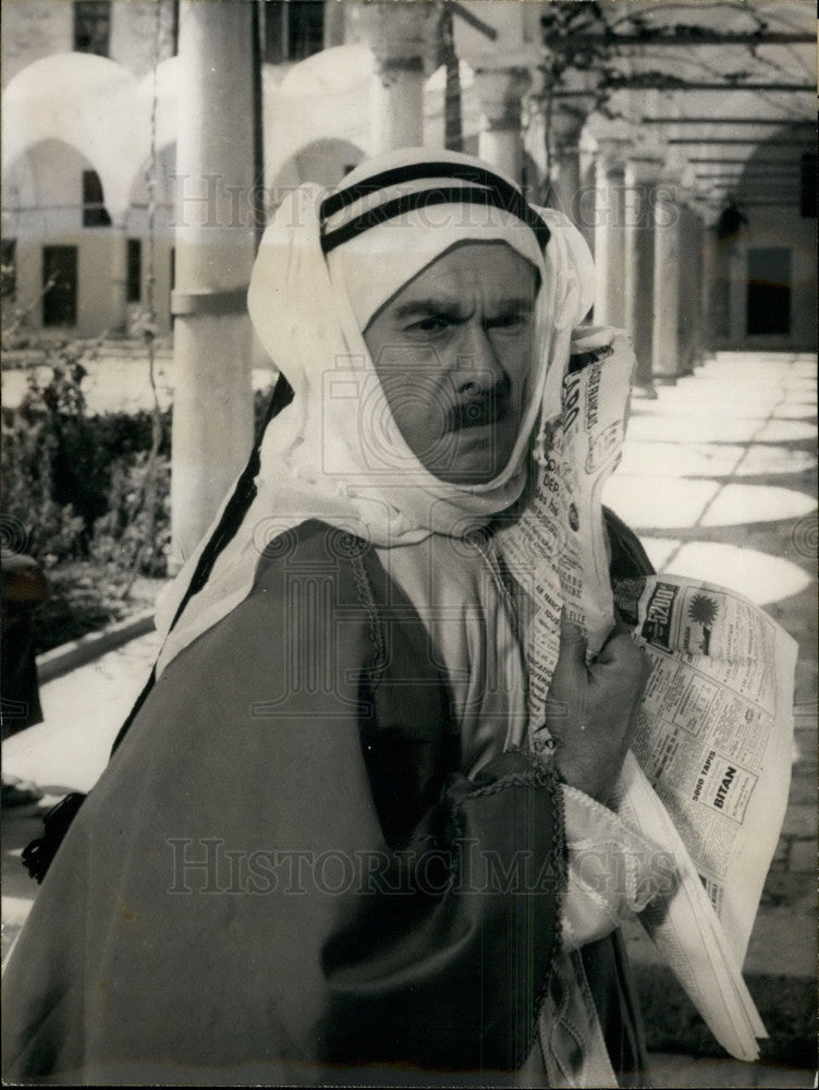 Press Photo Actor and Comedian Robert Hirsch - KSB32453 - Historic Images