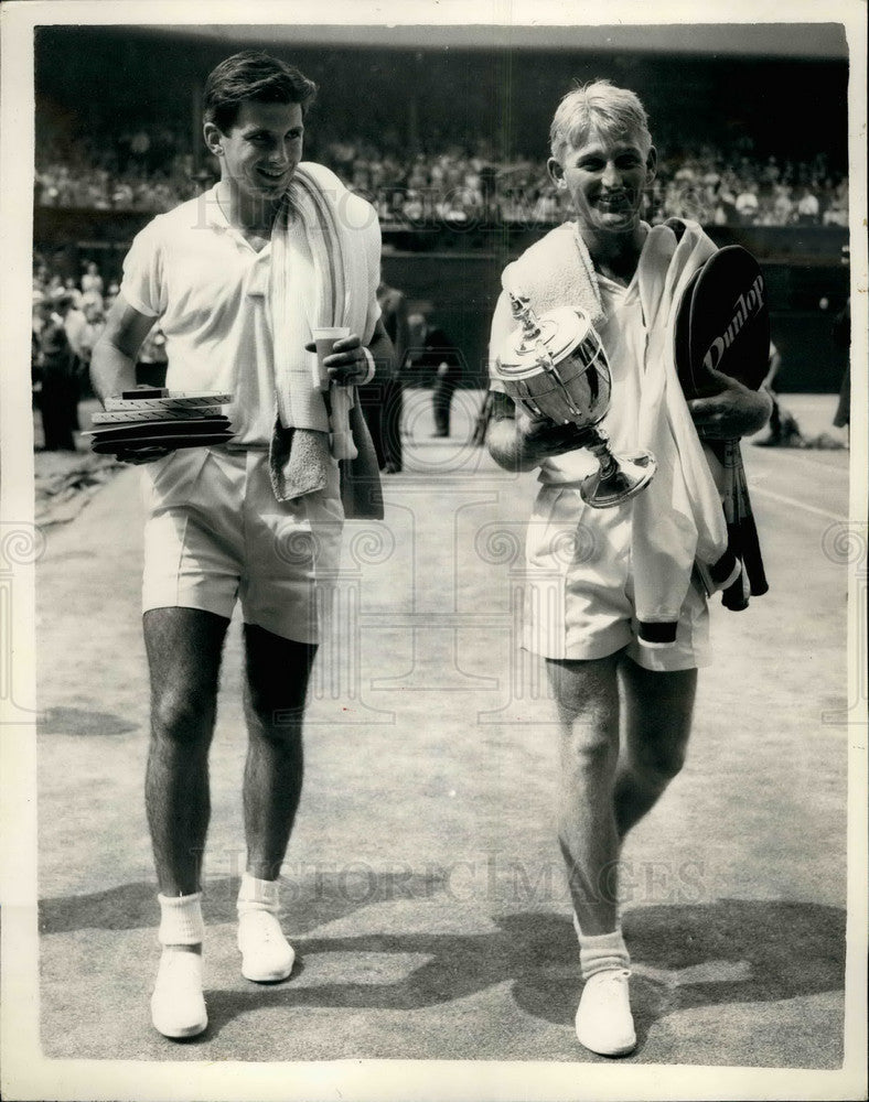 1957 Press Photo Lew Hoads retains title after beating Ashley Cooper - KSB32541-Historic Images