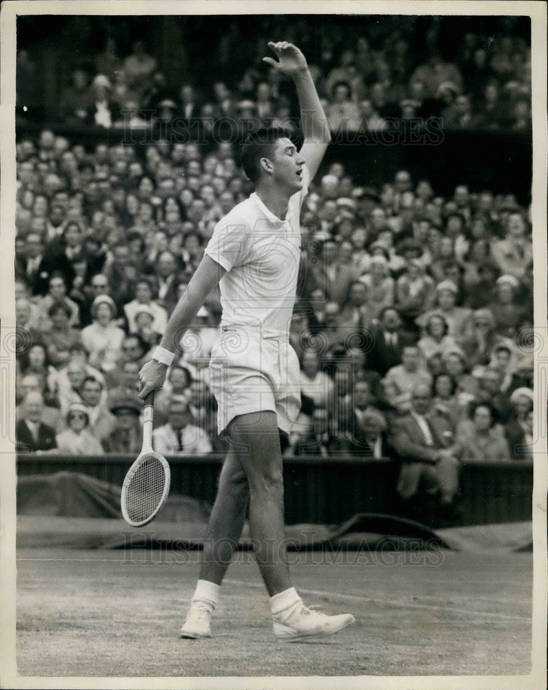 1959 Press Photo B. Mackay in Men&#39;s Singles at Wimbledon - KSB33381 - Historic Images
