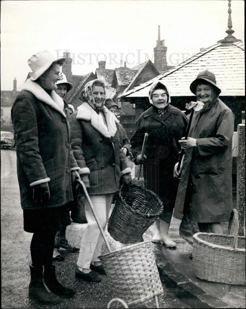 1968, Apsley Guise, Bedfordshire,Lady Allen & village women - Historic Images