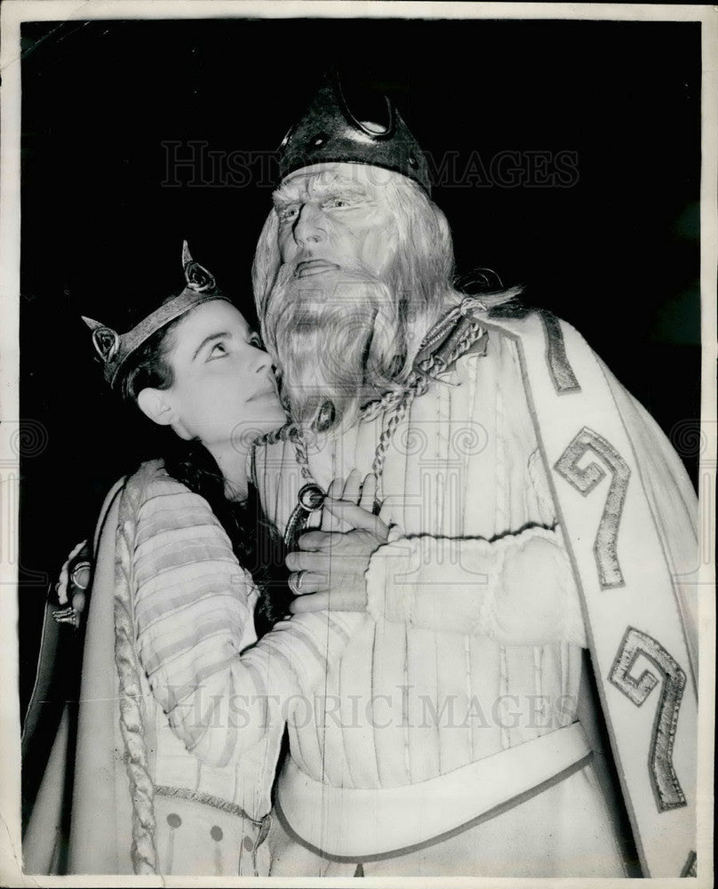 1953 Press Photo Michael Redgrave &amp; Young Mitchell - KSB33783-Historic Images