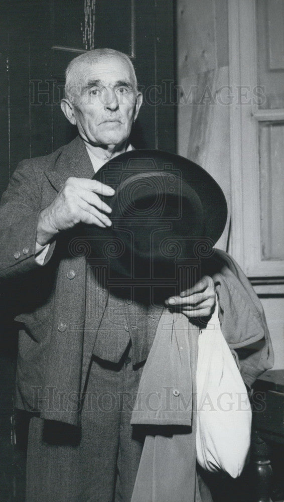 1953 Signor Angelo Mannini,dad of accused murderer  - Historic Images