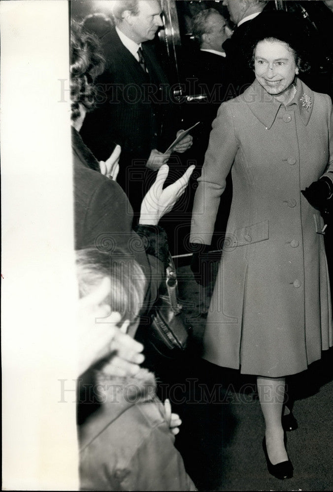 1971 Press Photo Queen Opens Royal Commonwealth Society Headquarters For Blind - Historic Images