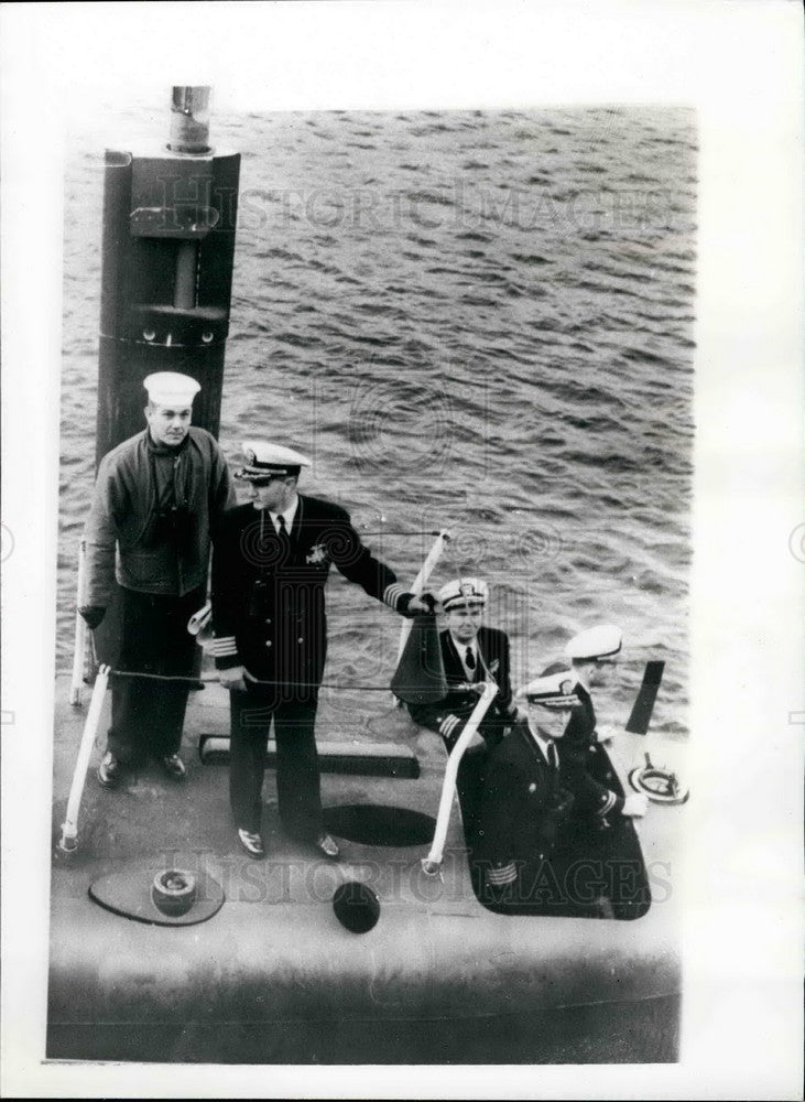 1961 Polaris Submarine &quot;Patrick Henry&quot; Arrives In Holy Loch - Historic Images