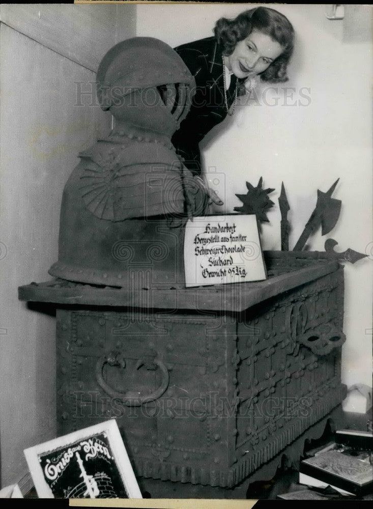 1953, Medieval Armour Chocolate Chest International Pastry Fair - Historic Images