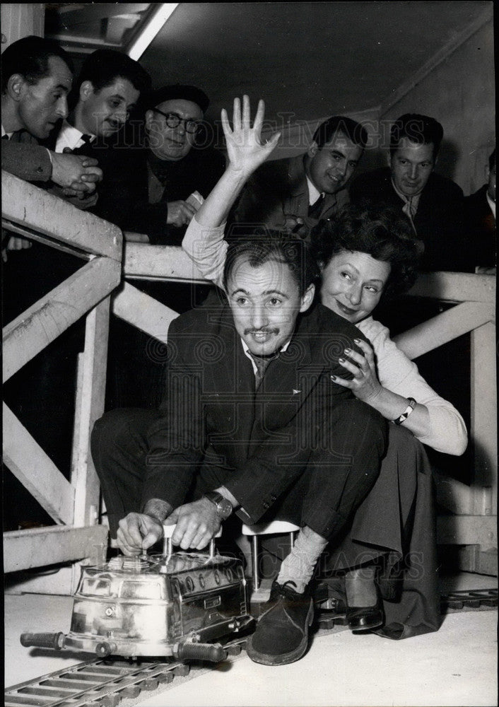 1954 A small scale "Pacific" train - Historic Images