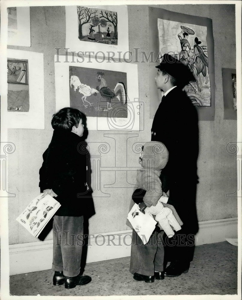 1955 Press Photo Children's Art from the Orient at the Imperial Institute - Historic Images